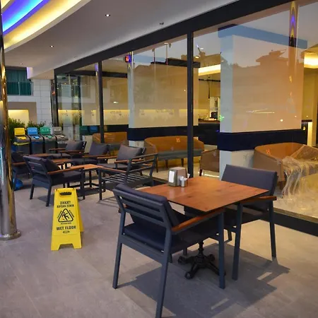 Otel Oasis