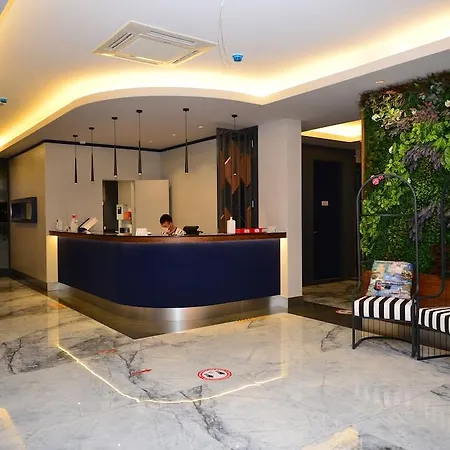 Otel Oasis 3*