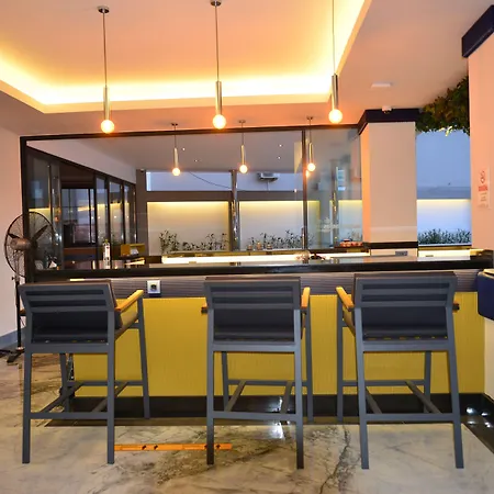 酒店 Oasis 马尔马里斯