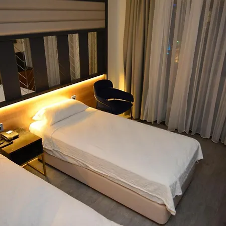 Oasis Otel 3*