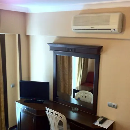 Oasis Hotel