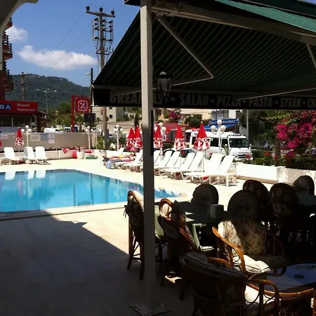Hotel Oasis 3*