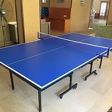 Oasis Hotel
